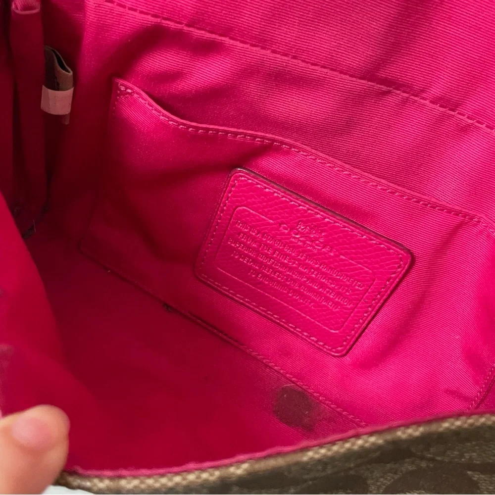 COACH⚡️”Ruby” Signature Monogram Fuschia Pink Turnlock Chain Bag - Picture 11 of 16